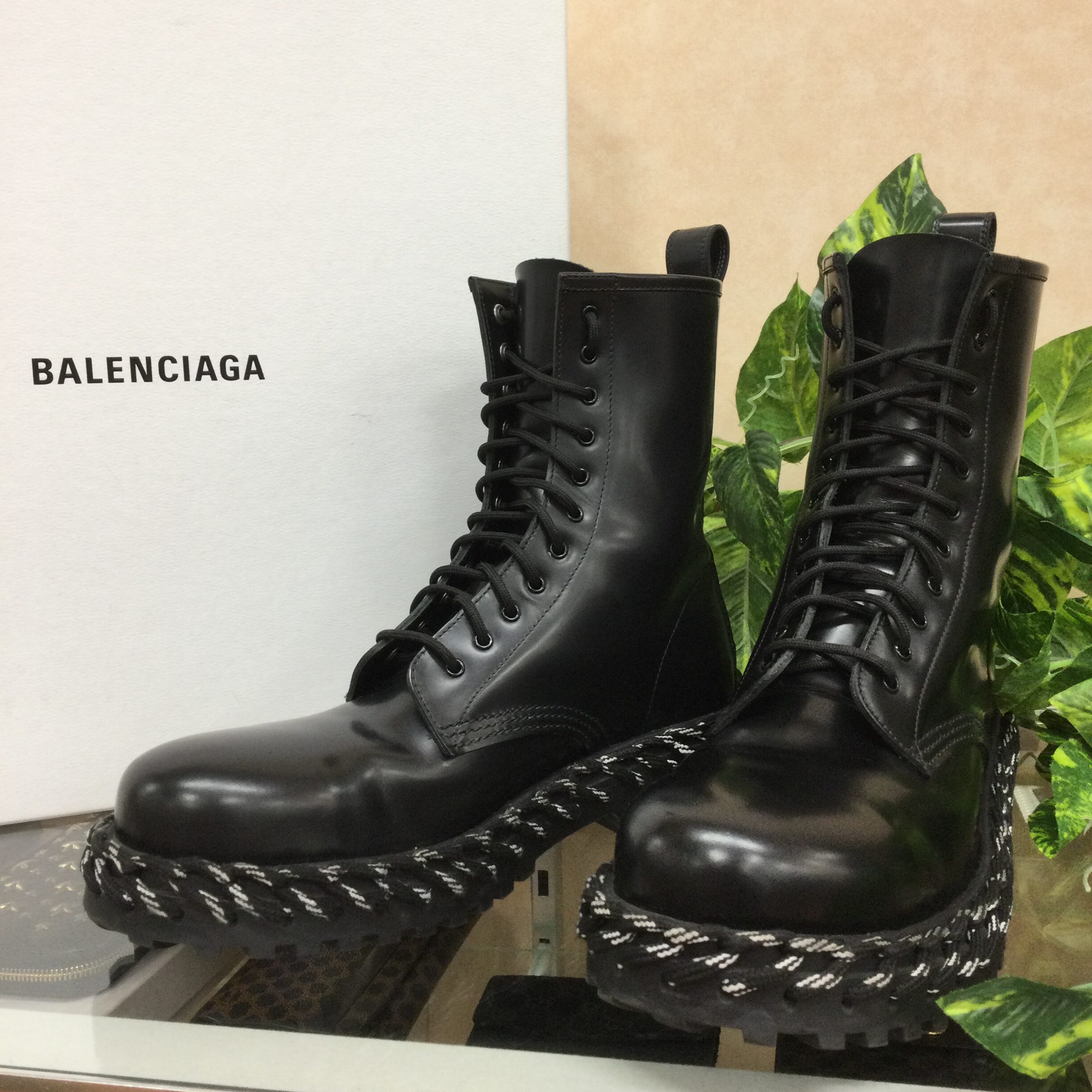 BALENCIAGA ロープステッチソール コンバットブーツ 少し豊富な贈り物